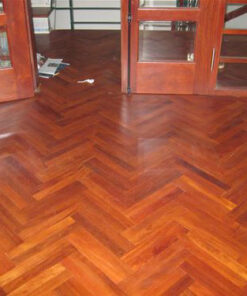 Sàn gỗ Căm Xe lót hình xương cá